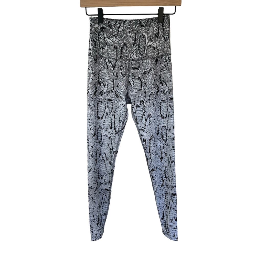 Beyond Yoga snakeskin leggings - size small - stone gray ombre